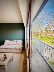 Le Castelou Bright Apartment Balcony and Parking - Image 5