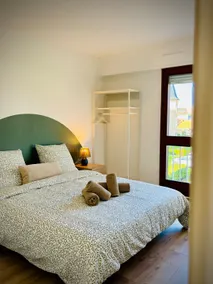 Le Castelou Bright Apartment Balcony and Parking - Image 4