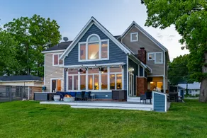 Lux Lakefront Home: Hot Tub l Beach l Swim I Kayak - Image 2