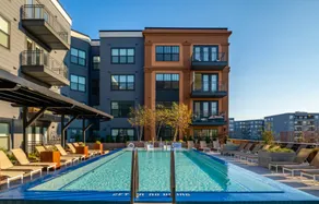 Wildflower Waltz | SoBro TownHome | Walk to Broad - Image 2