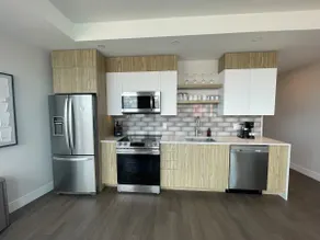 Waterfront downtown 1 Bedroom with 6 appliances - Image 4