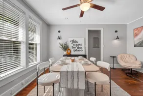 Stylish Cozy Home | Near Downtown, ASU & Hospitals - Image 3