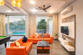 Atlanta 3BHK - Pool - TT - Snooker Table - Image 3