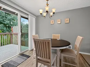 3BR Shabby Chic Home Near the Lake - Image 5