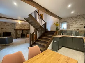Luxury cottage with 2 bedrooms and 2 bathrooms - Image 4