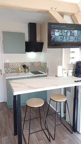 OMER Studio Apartment with A/C, Netflix & Wi-Fi - Downtown - Image 3