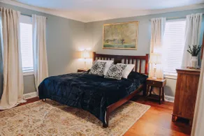 Holland Quarters - Image 3