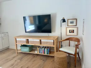 Shore Haven Studio - Private Entrance & Patio! - Image 3