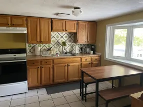 Guilford Beach Cottage - Image 3