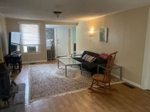 Guilford Beach Cottage - Image 2