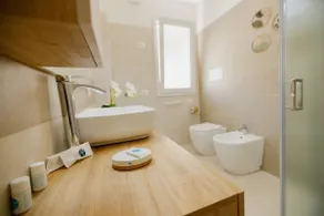 Cozy and bright OpenSpace - Image 5