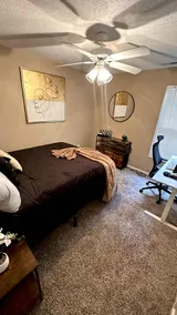 Cozy house in a quiet community. - Image 4