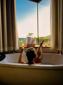 Romantic Getaway: Bathtub, View and Bonfire - Image 2