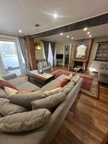 Charming Riverside Home in Historic Kent Village - Image 5