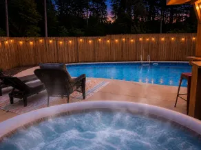 Private Pool Hot Tub Rustic Luxury Cabin - Image 2