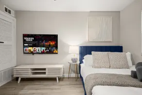 Modern Studio in Austin | Fast WiFi + Washer/Dryer - Image 2