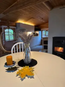 Cozy log cabin in Ventura - Image 2