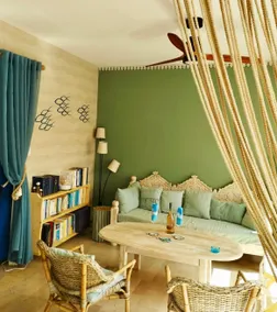 Large 2-bedroom apartment with rooftop terrace overlooking the port / 3-star French rating - Image 3