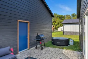 The Tower Haus | Dune Trails + Hot Tub - Image 5