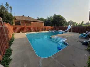 Cozy Pool Reatreat - Image 3