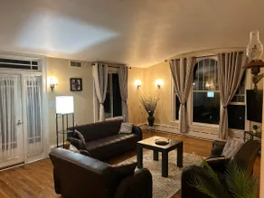 Charming Johnstown Home - Image 2