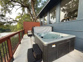 5BR Home | Sleeps 10 | Hot Tub + Game Room #Lake - Image 3