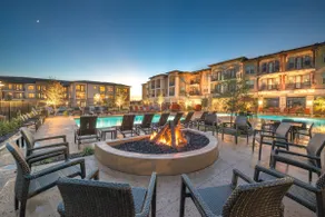 Romantic Escape | Near DFW Airport + Grapevine - Image 2