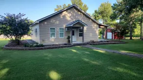 Backwoods Cabin - Image 4