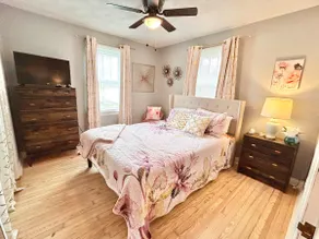 The Yellow Haus, close to downtown Waterloo! - Image 4