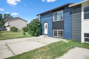 Family Friendly Find on Emerson! - Image 2