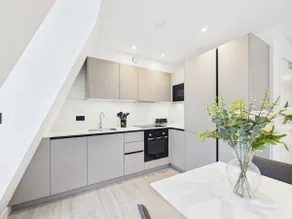 Bright & Modern Flat | Sleeps 4 | Great Location - Image 2