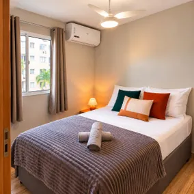 Apartment with Hot/Cold Air Conditioning + Washer-Dryer | Near UEL & Expo - Image 4