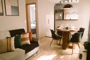 Apartment with Hot/Cold Air Conditioning + Washer-Dryer | Near UEL & Expo - Image 2