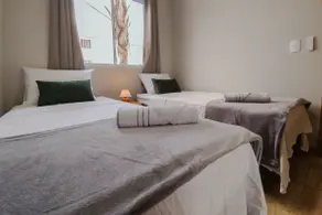 Apartment with Hot/Cold Air Conditioning + Washer-Dryer | Near UEL & Expo - Image 3