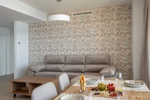 Sakura Tower, Family Apartment 6 - Image 2