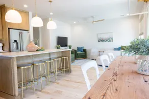 Luxury 4BR |Sleeps 9 | New Build | Family Friendly - Image 4