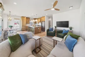 Luxury 4BR |Sleeps 9 | New Build | Family Friendly - Image 2