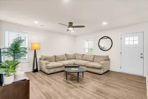 Greer Urban Retreat 3-Bedroom - Image 3