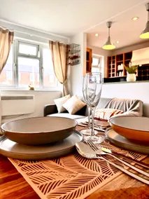 Alton : Cosy flat near Basingstoke, Free parking. - Image 2