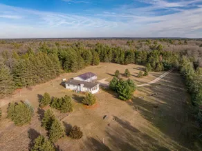 Starry Pines Minutes From Downtown Dells! - Image 4