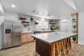Bright Spacious Home | w/ Gameroom & Relaxing Vibe - Image 3