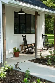 Flower Farm Stay | Fresh-Cut Blooms | Sleeps 7 - Image 5