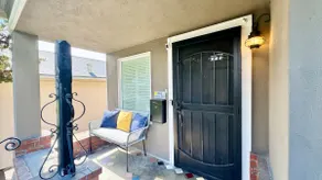 Private King Suite + Office + Gigabit Wi-Fi - Image 4