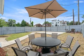 Bungalow Retreat-Fire Pit/Grill/Patio/Games/Porch - Image 5