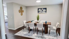 Tranquil Getaway: Quaint Home - Image 3