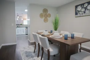 Tranquil Getaway: Quaint Home - Image 2