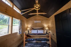 Epic View Cabin & Hiking! - Image 3