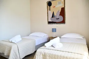 Blue and Green Guesthouse - Image 5