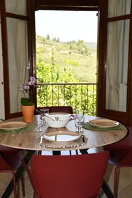 Blue and Green Guesthouse - Image 3