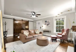 *NEW* Cozy Arlington Escape-Walk to Clarendon & DC - Image 5